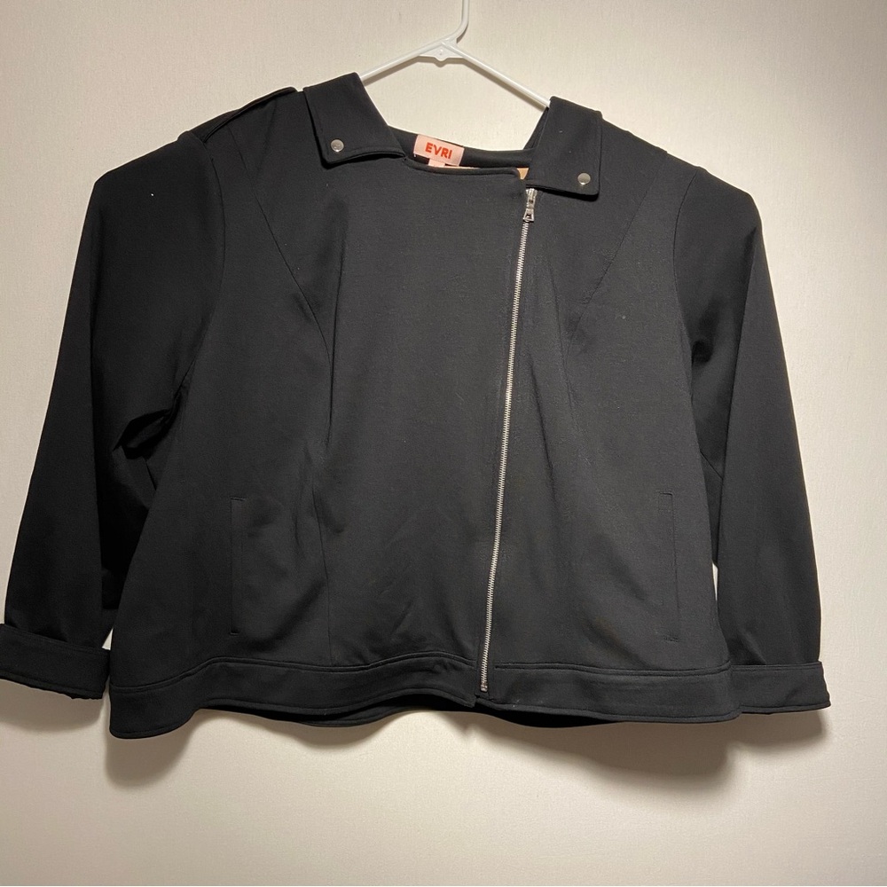 EVRI‎ Women's Black Jacket Size 4X